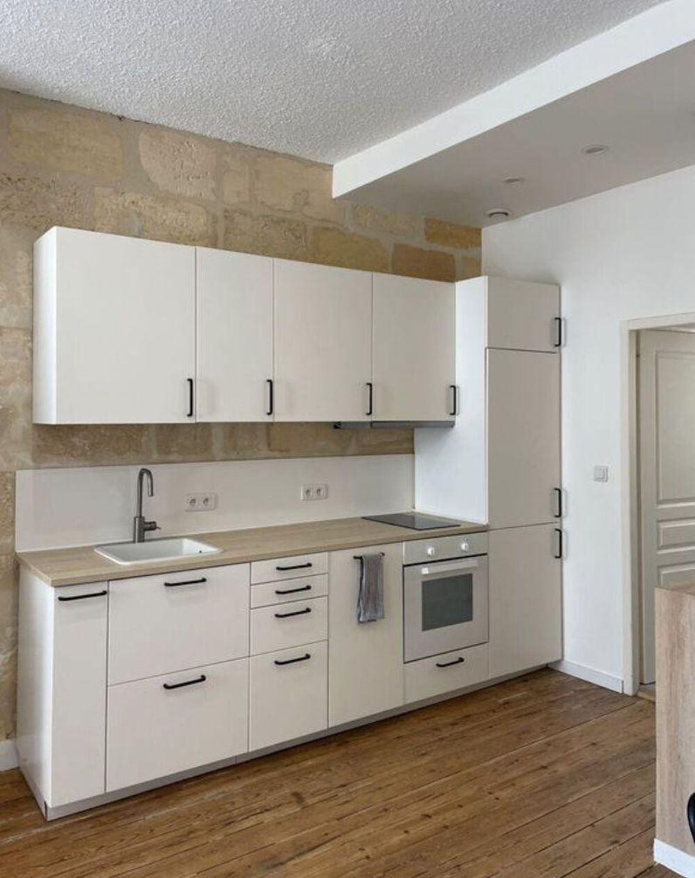 Location Appartement Loue superbe appartement refait à neuf très calme Bordeaux