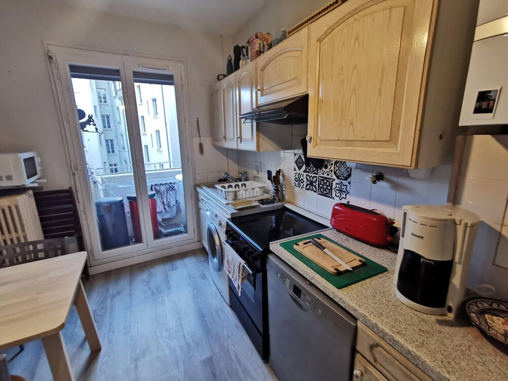 Location Appartement Loue appartement 3 PIECES A Grenoble 65m2  La gare Grenoble
