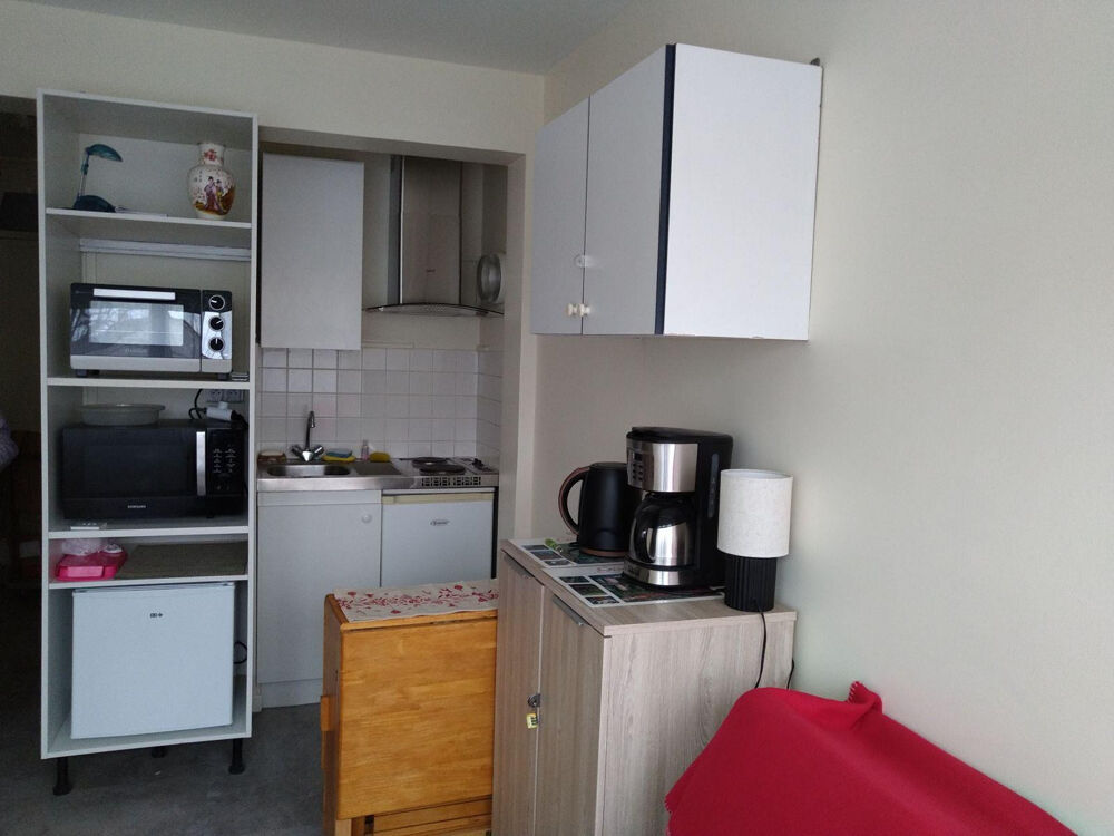 Location Appartement F1 meublé arboré calme av parking près St Hilaire Rouen