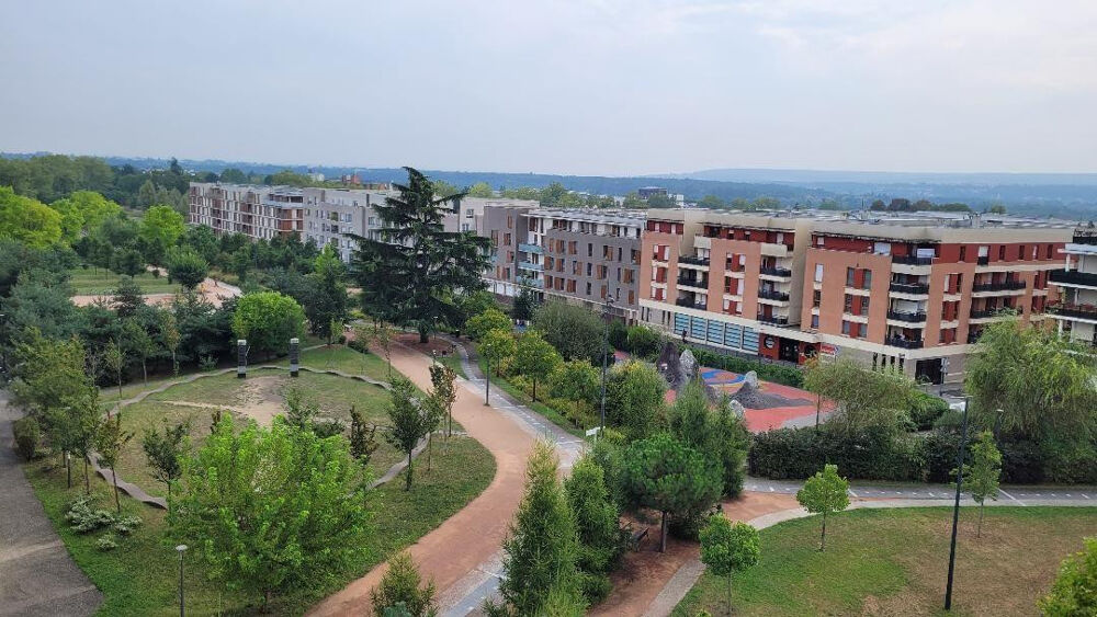 Location Appartement Chambre lumineuse dans un magnifique Duplex. Cergy