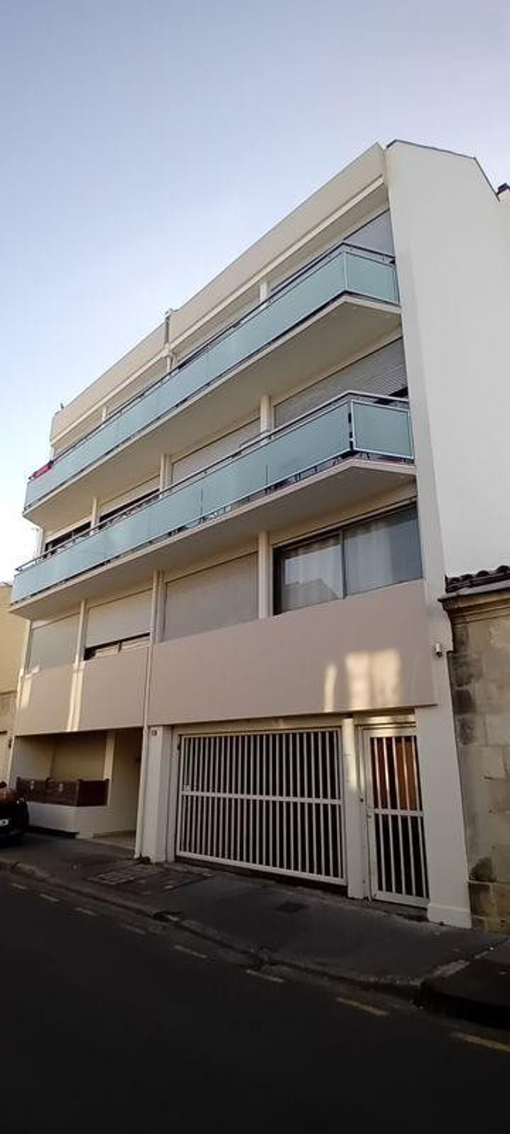 Location Appartement Studio rénové Barrière Judaique, balcon Bordeaux