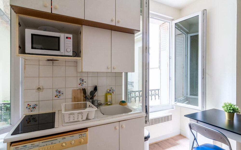 Location Appartement Beau studio meublé 28m² Paris 12