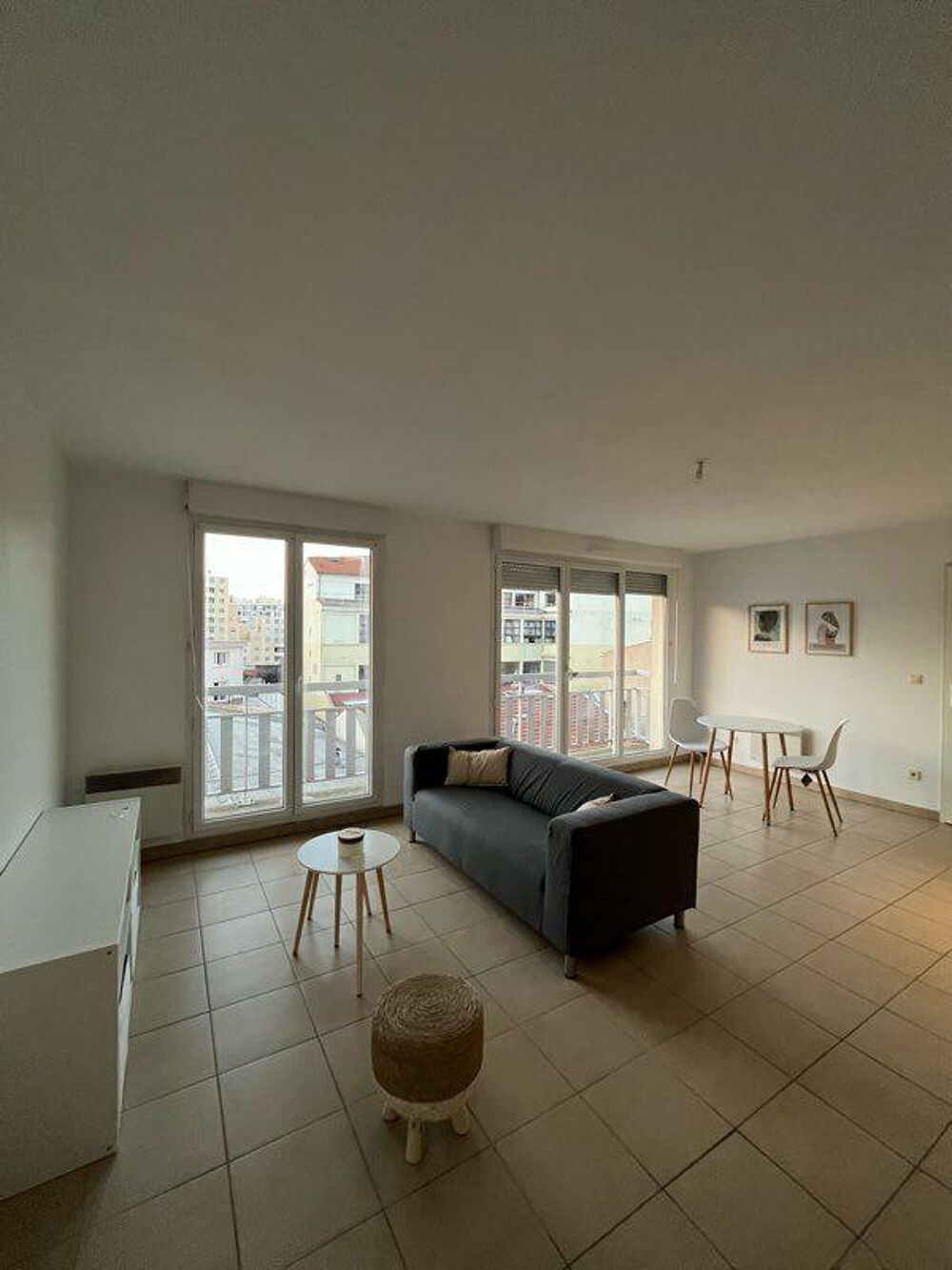 Location Appartement Bellevue T2 récent 2008 Meublé 44m2 Parking Balcon Saint-Étienne