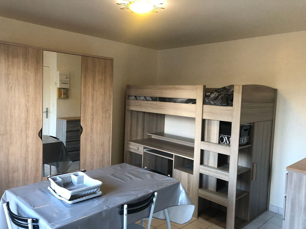 Location Appartement Studio meublé, à proximité de la gare de Coigniere Coignières