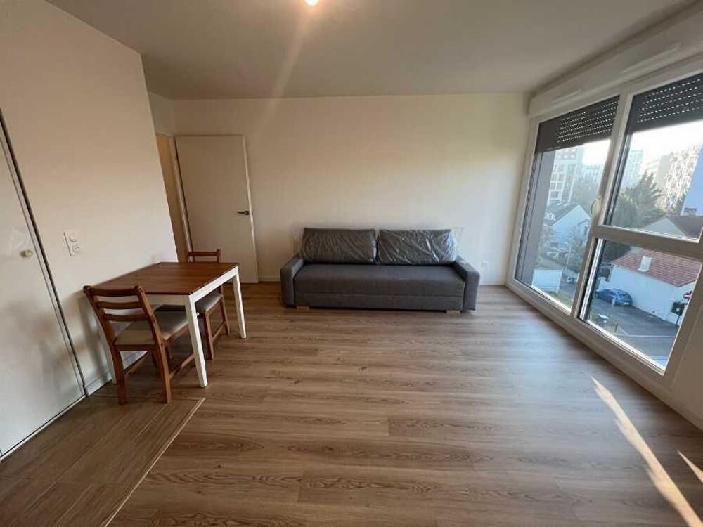 Location Appartement Loue studio meublé 30m2 à Bagneux Bagneux