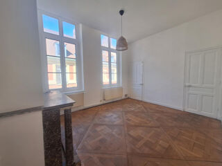  Appartement à louer 4 pièces 98 m²