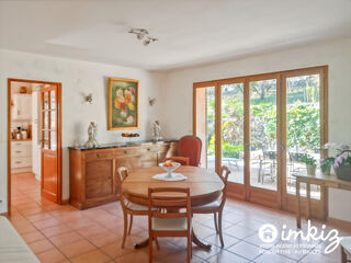  Maison � vendre 9 pi�ces 220 m�