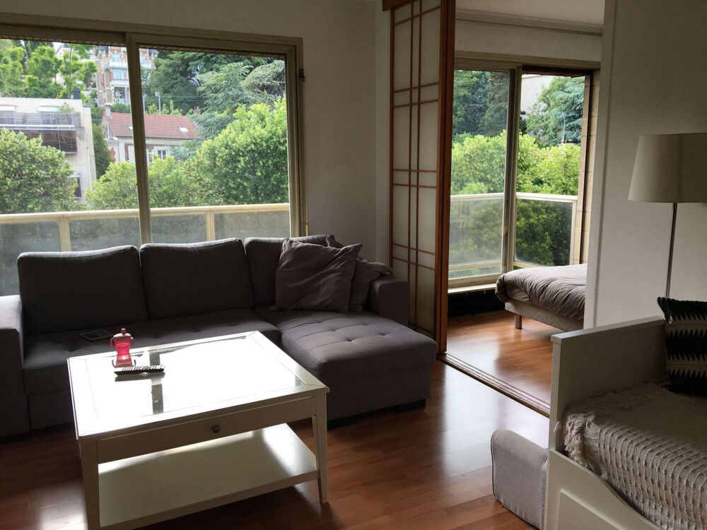 Location Appartement Grand 2 pièces 60m² dans résidence de standing Saint-cloud