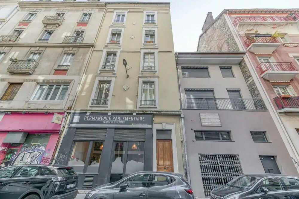 Location Appartement T2 meublé 42m² entièrement rénové Grenoble