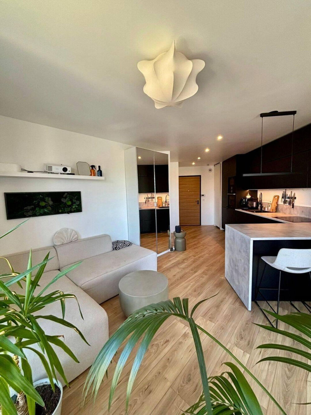 Location Appartement Beau 2P 42m² meublé très lumineux Montreuil