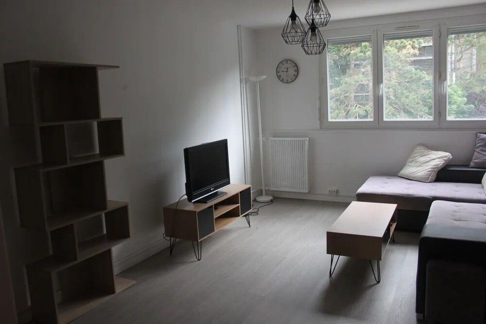 Location Appartement Beau 3P rénové et meublé 65m² Saint-Étienne