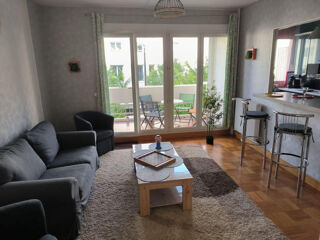  Appartement � louer 1 pi�ce 110 m�