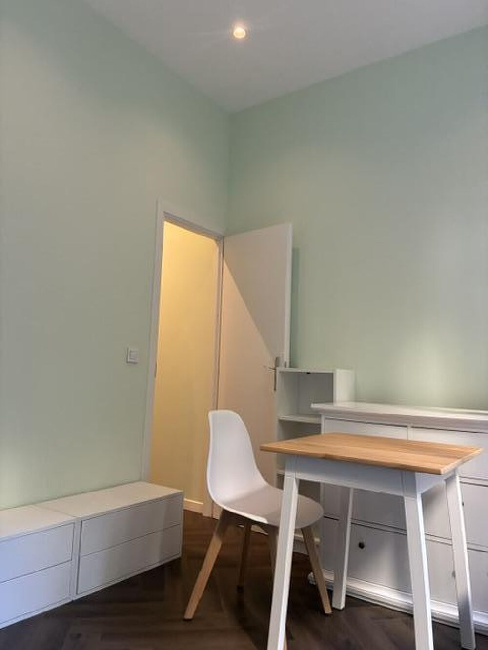 Vente Appartement T2 - rénové, meublé, équipé et libre - 28 m² Nice
