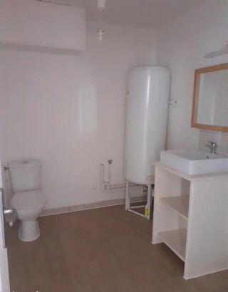  Appartement à louer 3 pièces 55 m²