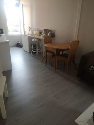  Appartement à louer 3 pièces 34 m²