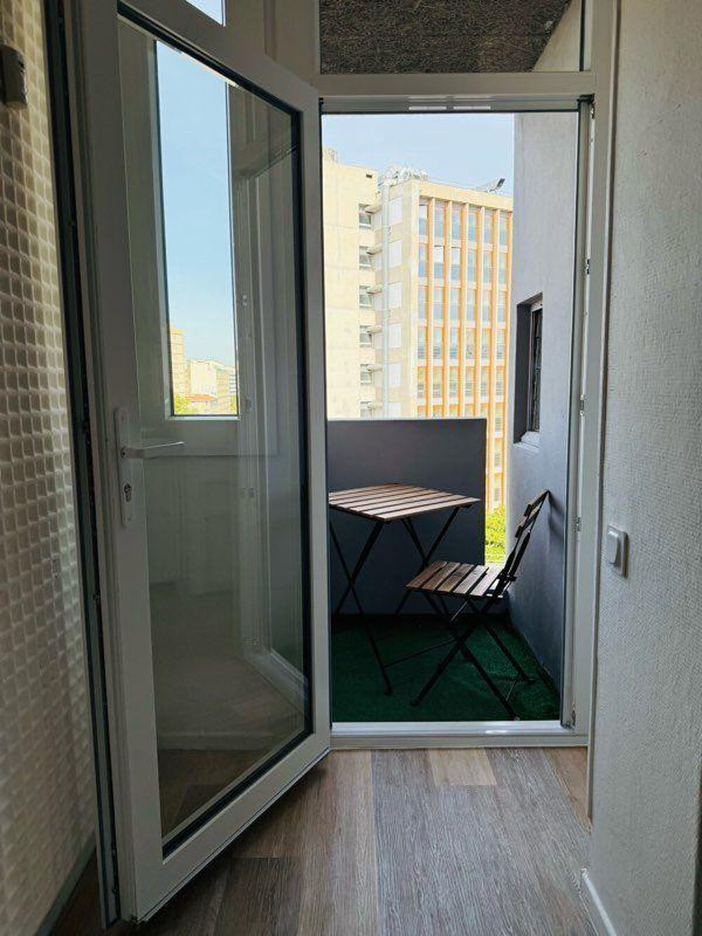 Location Appartement Studio étudiant refait à neuf - Timone Marseille 10