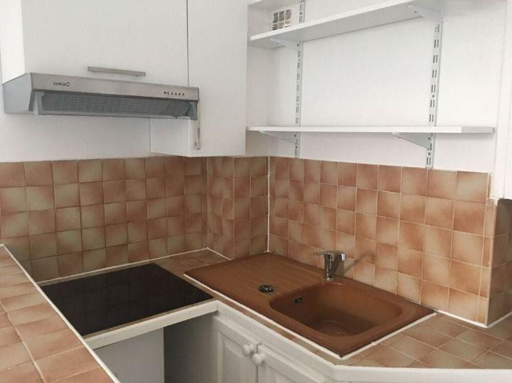 Location Appartement Studio lumineux et calme de 20 m2 Guy Môquet Paris 18