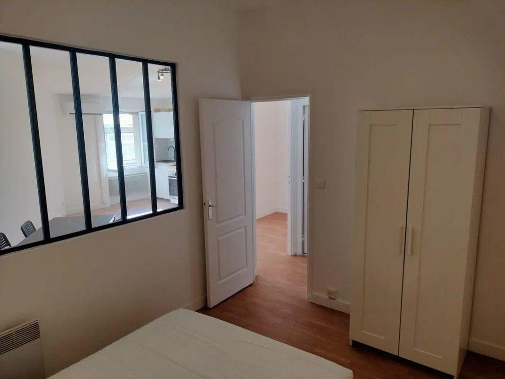 Location Appartement Beau 2P meublé 36m² rénové climatisé Vieux-Port Marseille 7
