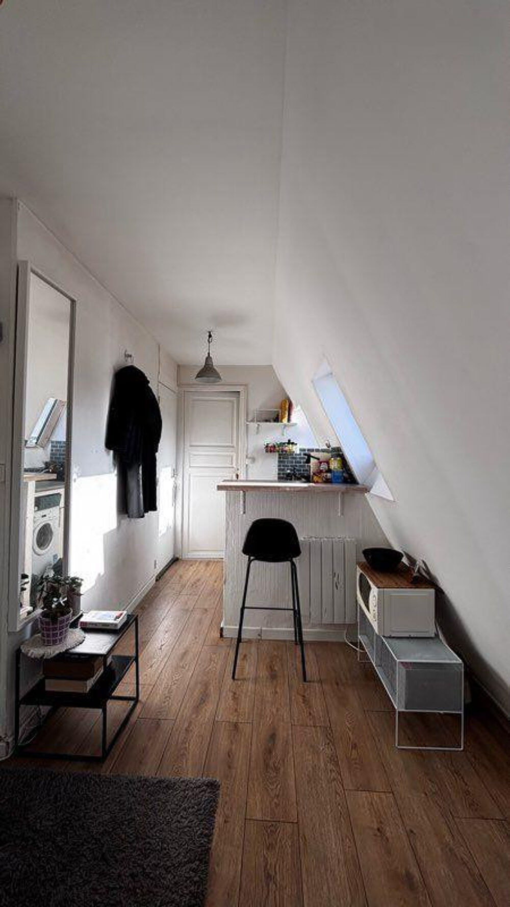Location Appartement Studio meublé pour étudiant - Paris 10ème Paris 10