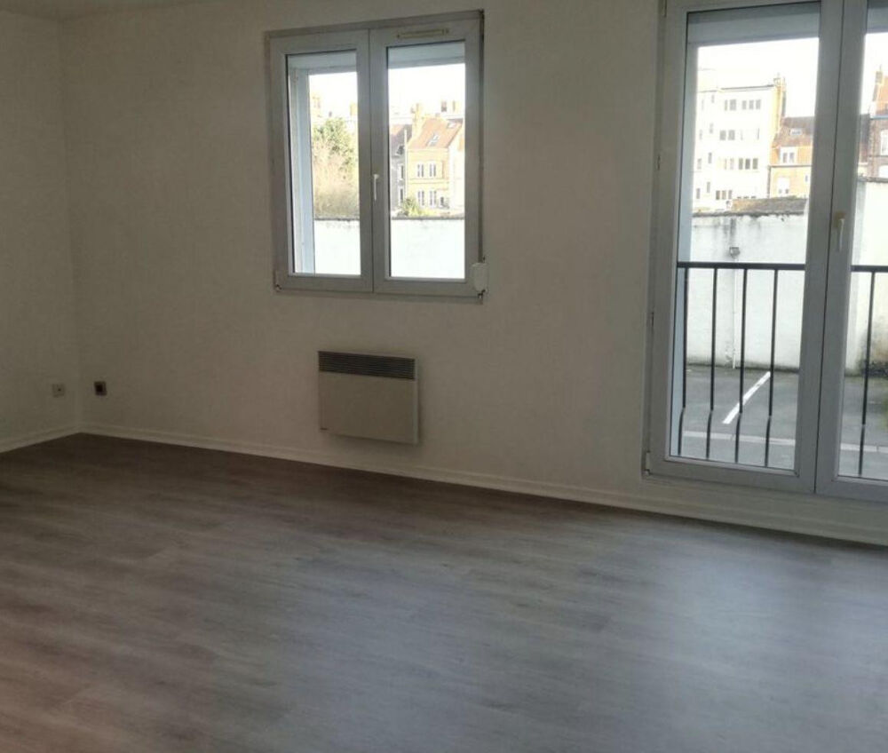 Location Appartement Location studio Rue Camille Desmoulins LILLE Lille