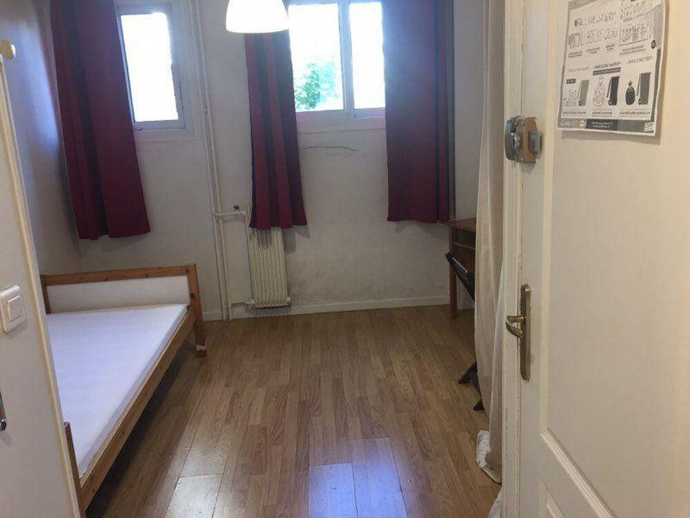 Location Appartement Studio meublé de 15 m2 Paris 19