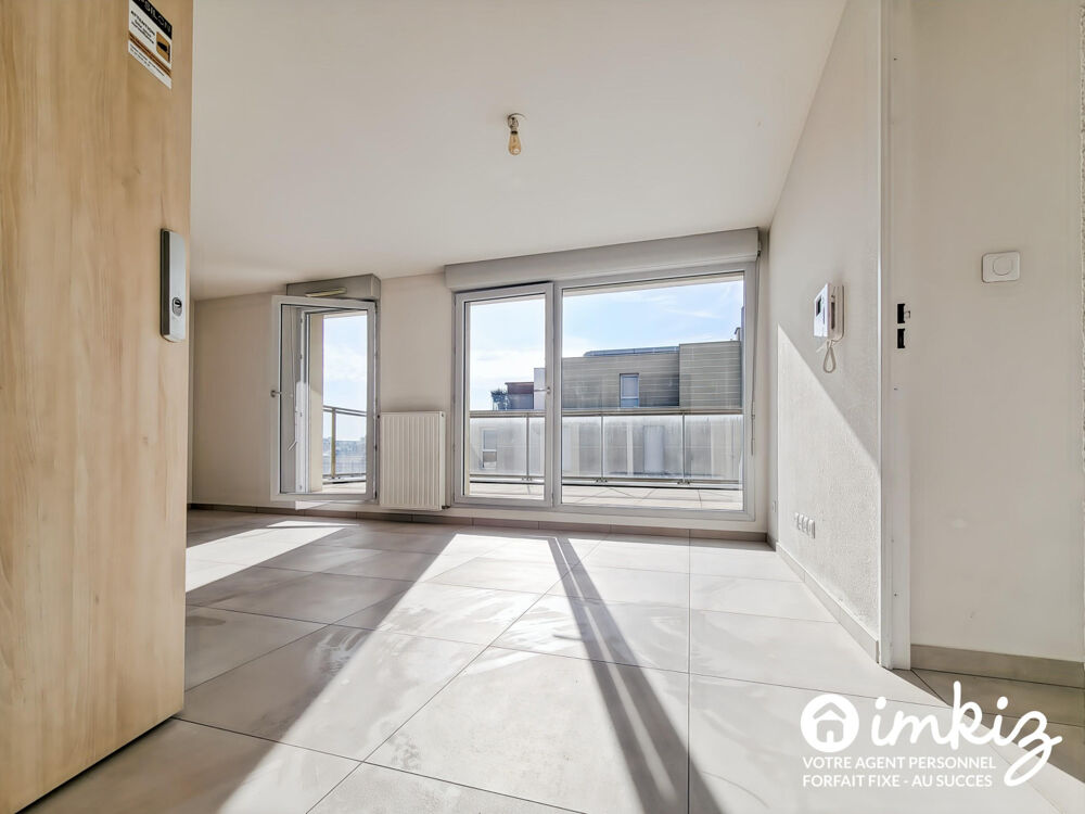 Vente Appartement Attique rare 57 m² + 49 m² terrasse triple expo Villeurbanne
