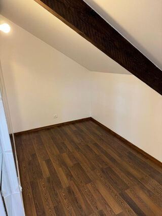  Appartement à louer 3 pièces 48 m²
