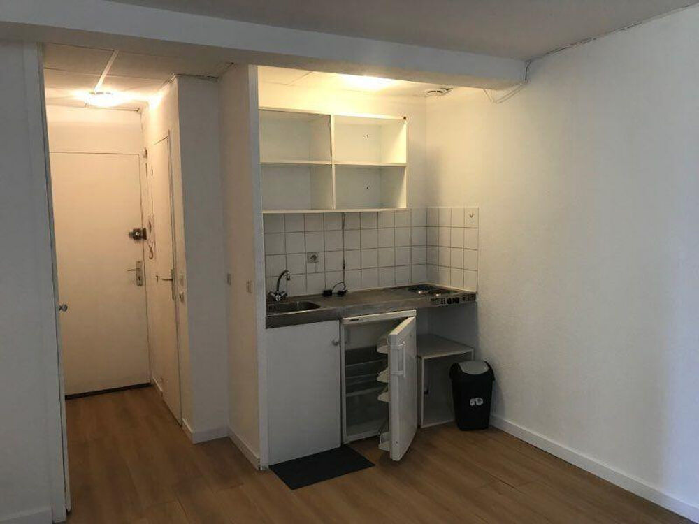 Location Appartement Studio 18 m2 quartier Jardin Public bordeaux Bordeaux