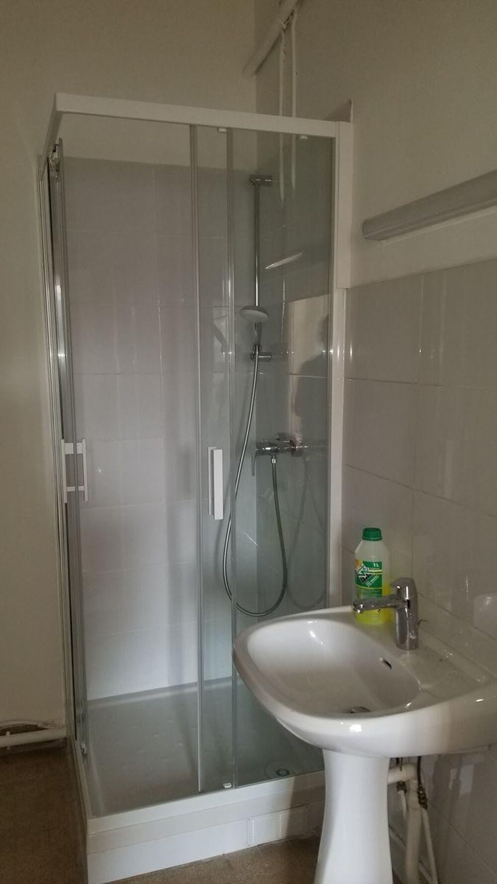 Location Appartement Grand studio refait à neuf proche de tout Chaville