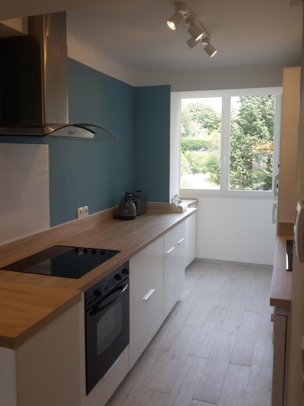 Location Appartement T3 meublé 57 m² Cours Gambetta, Aix-en-Provence Aix-en-provence