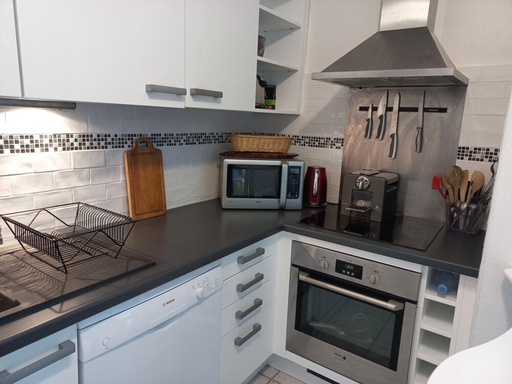 Location Appartement Superbe T2 meublé Marseille 2