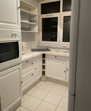  Appartement à louer 1 pièce 68 m²