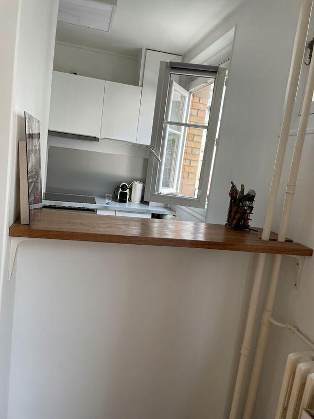 Location Appartement Grand studio meublé de 24 M2 - 75015 Paris 15