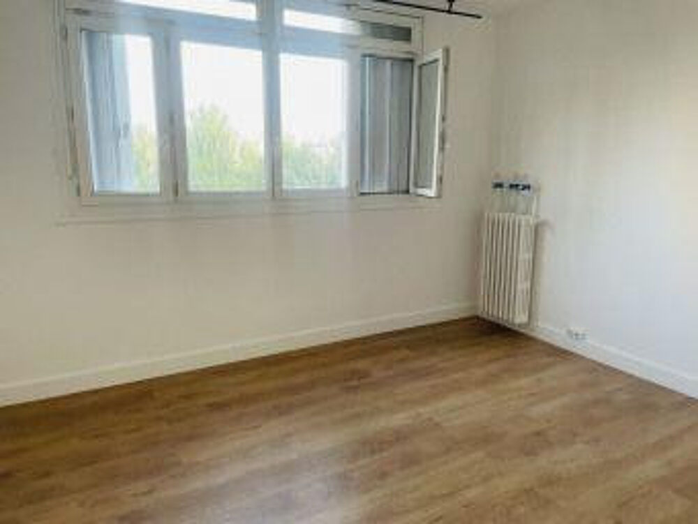 Location Appartement Beau F2 meublé 40 m² Ivry-sur-seine