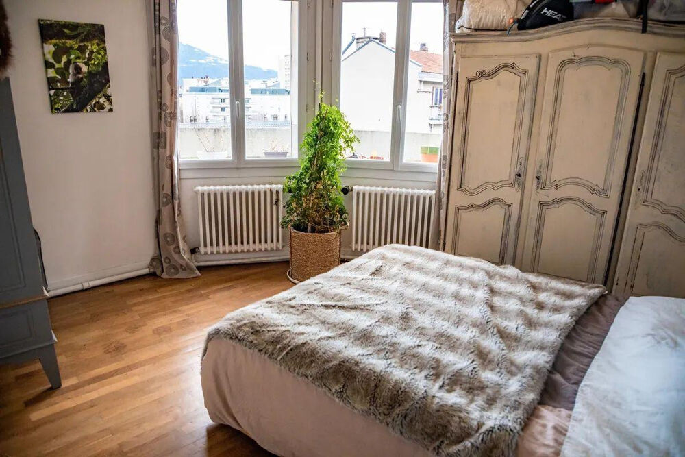 Location Appartement Super 3 pièces 57m² à Grenoble rue de Stalingrad Grenoble