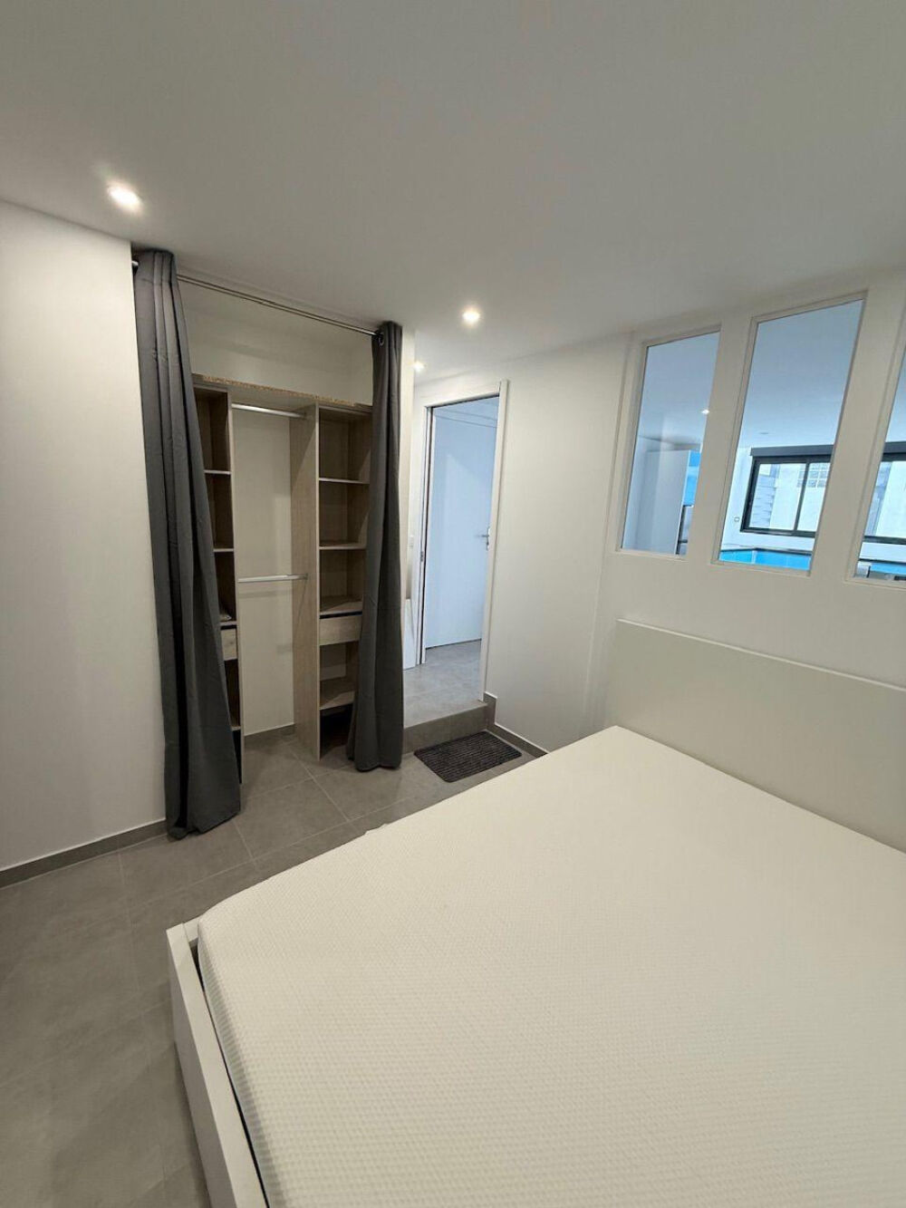 Location Appartement 2 pièces entièrement rénové sur cours au calme. Romainville