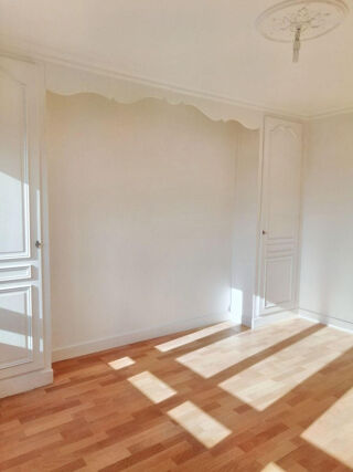  Appartement à louer 2 pièces 54 m²