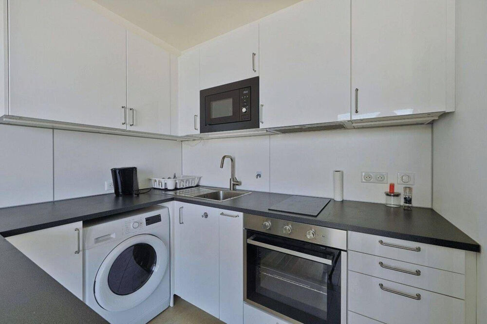 Location Appartement Beau studio meublé 27m² avec vue Tour Eiffel Issy-les-moulineaux