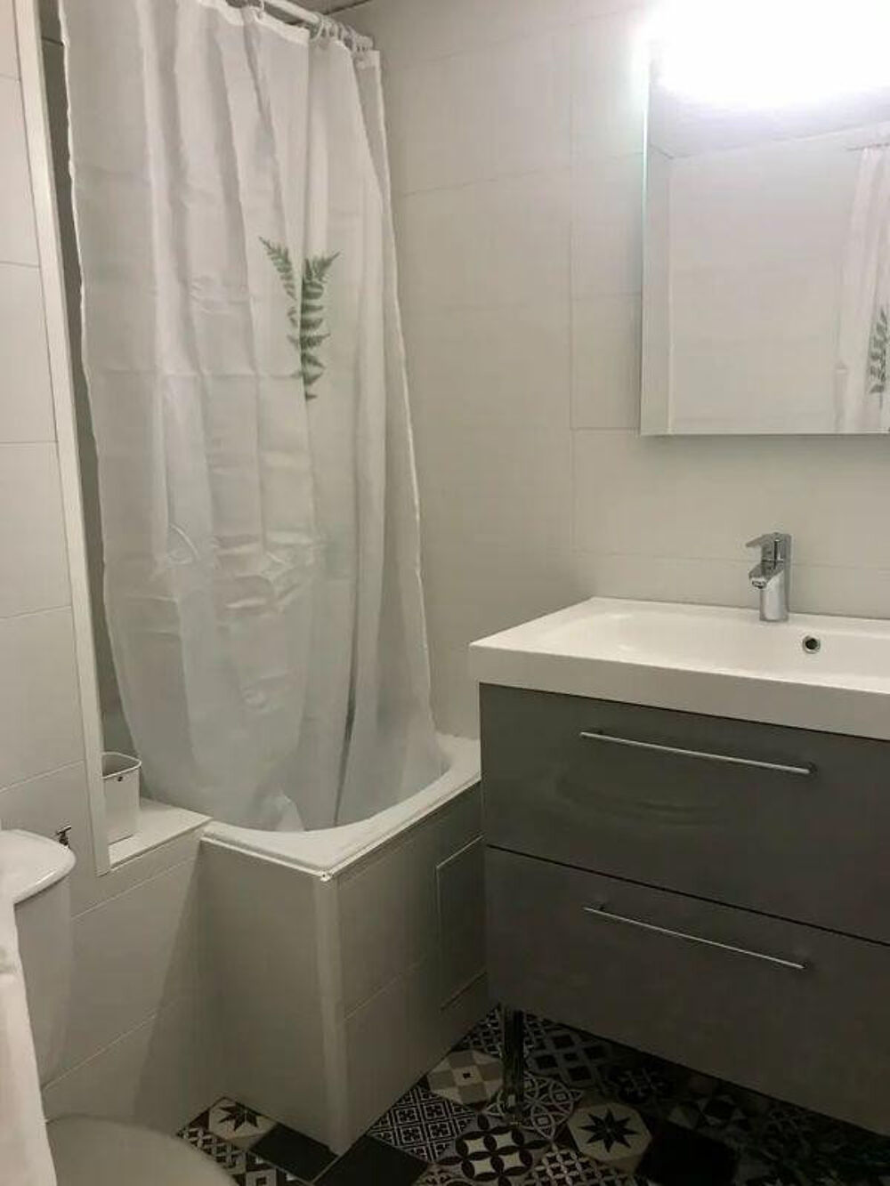 Location Appartement Beau T2 24m² Centre Historique Aix Aix-en-provence