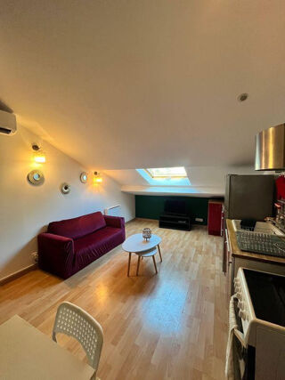  Appartement à louer 2 pièces 37 m²