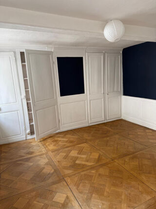  Appartement à louer 4 pièces 98 m²