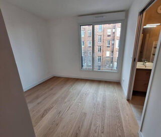  Appartement à louer 5 pièces 112 m²