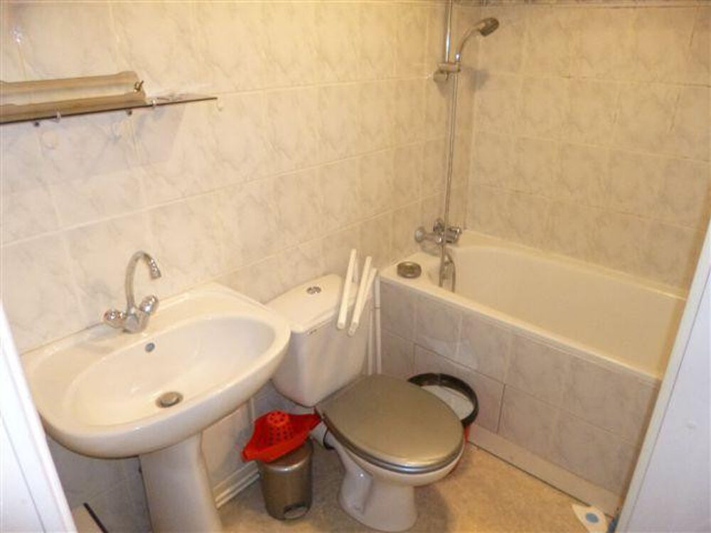 Location Appartement Studio étudiant 22m²  hyper centre Reims