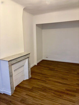  Appartement à louer 2 pièces 52 m²