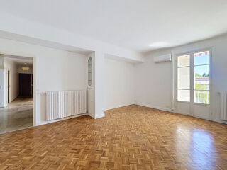  Appartement à louer 4 pièces 98 m²