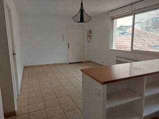 Appartement à louer 2 pièces 57 m²
