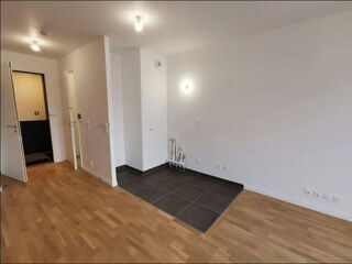  Appartement à louer 2 pièces 45 m²