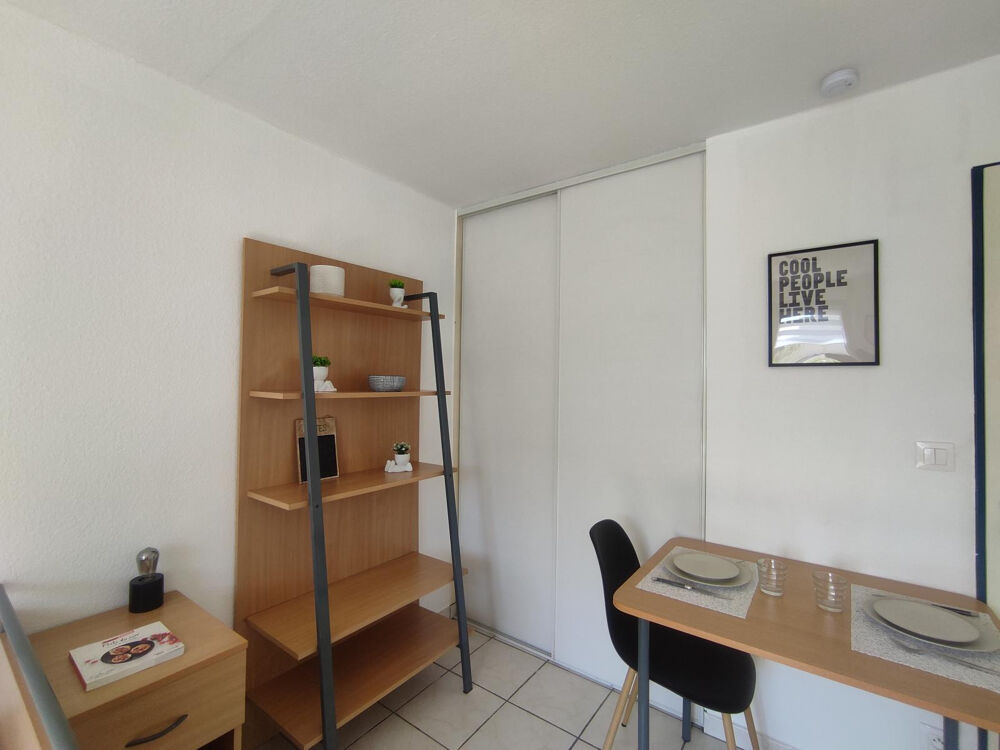 Location Appartement Location studio rénové et meublé Metz Metz
