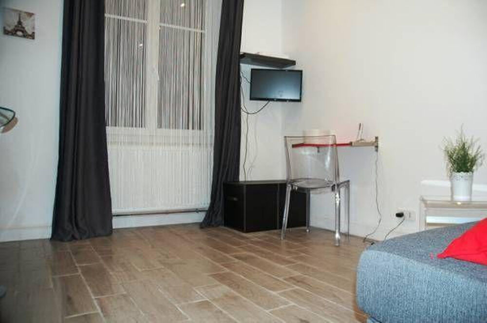 Location Appartement ? Studio étudiant / jeune travailleur à louer Paris 19