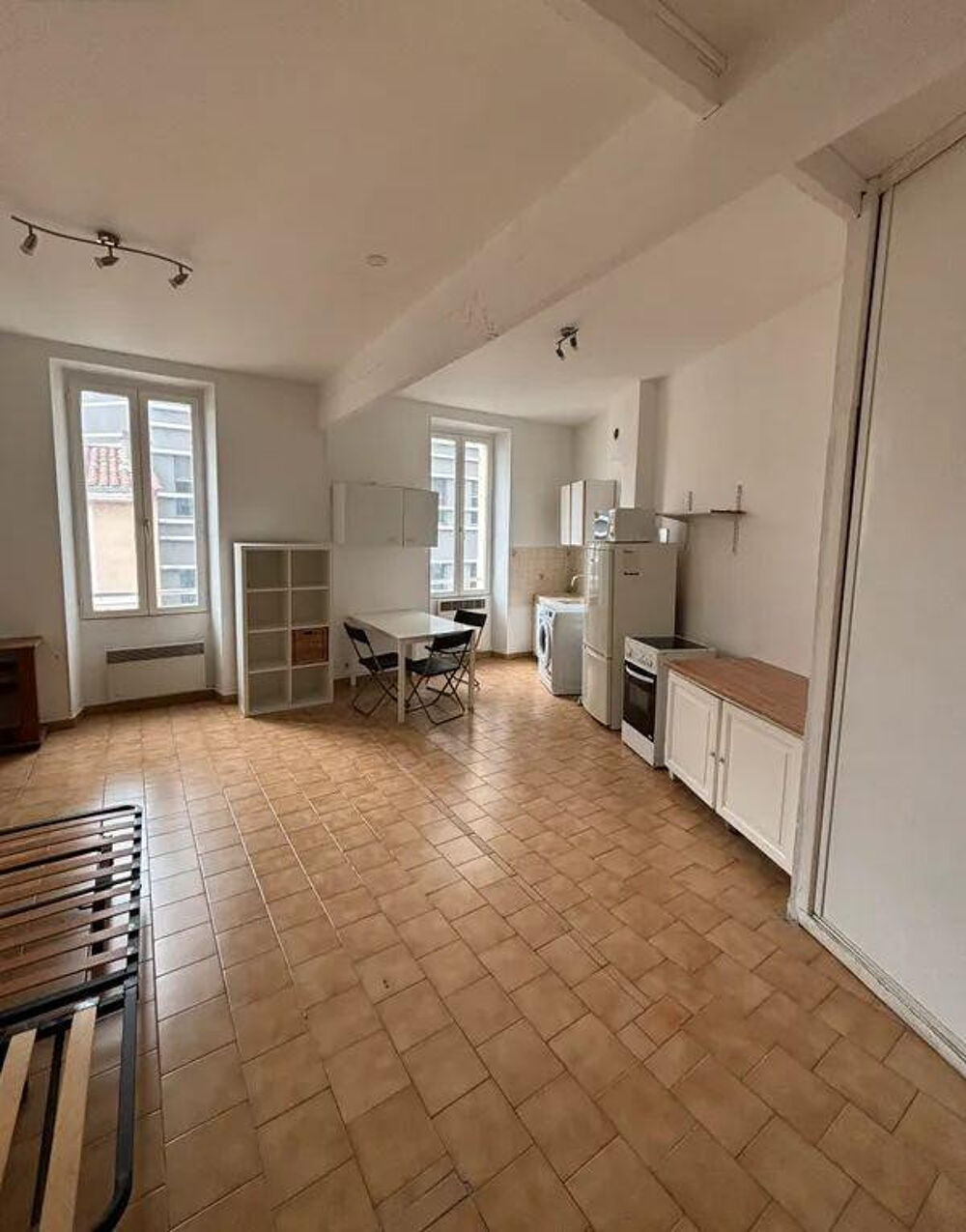 Location Appartement Studio meublé 29m2 idéal étudiant rue du rouet Marseille 8